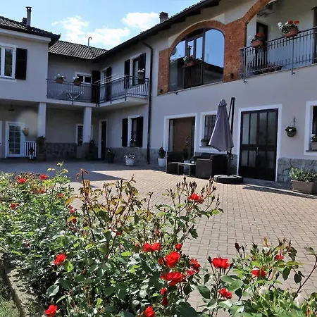 Апартаменты Casale Del Miglio Casorzo